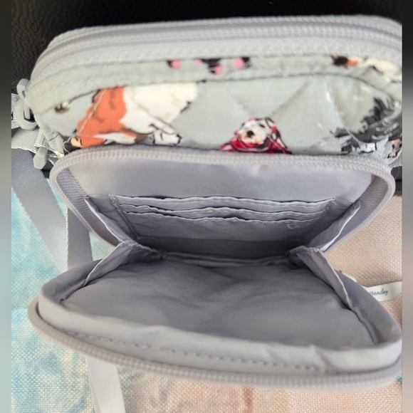 Vera Bradley Dog Show Crossbody RFID Bag NWOT - Picture 7 of 13